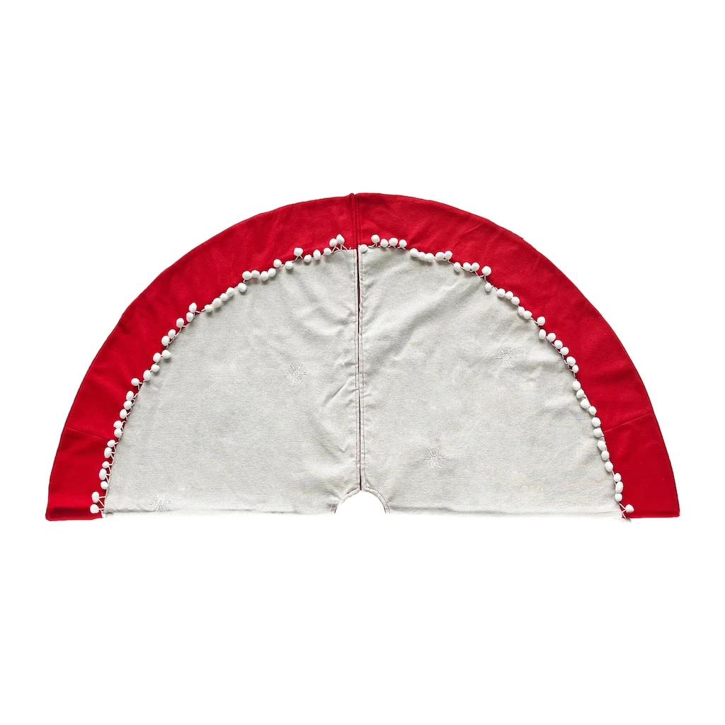 Top 10 😉 28'' Santa Friend Tree Skirt by Ashland® 🌟 6 Top 10 😉 28'' Santa Friend Tree Skirt by Ashland® 🌟 - Image 4